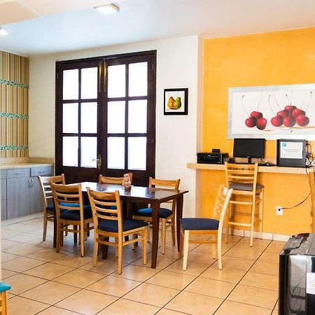 Happy Express Hotel Oaxaca Zewnętrze zdjęcie