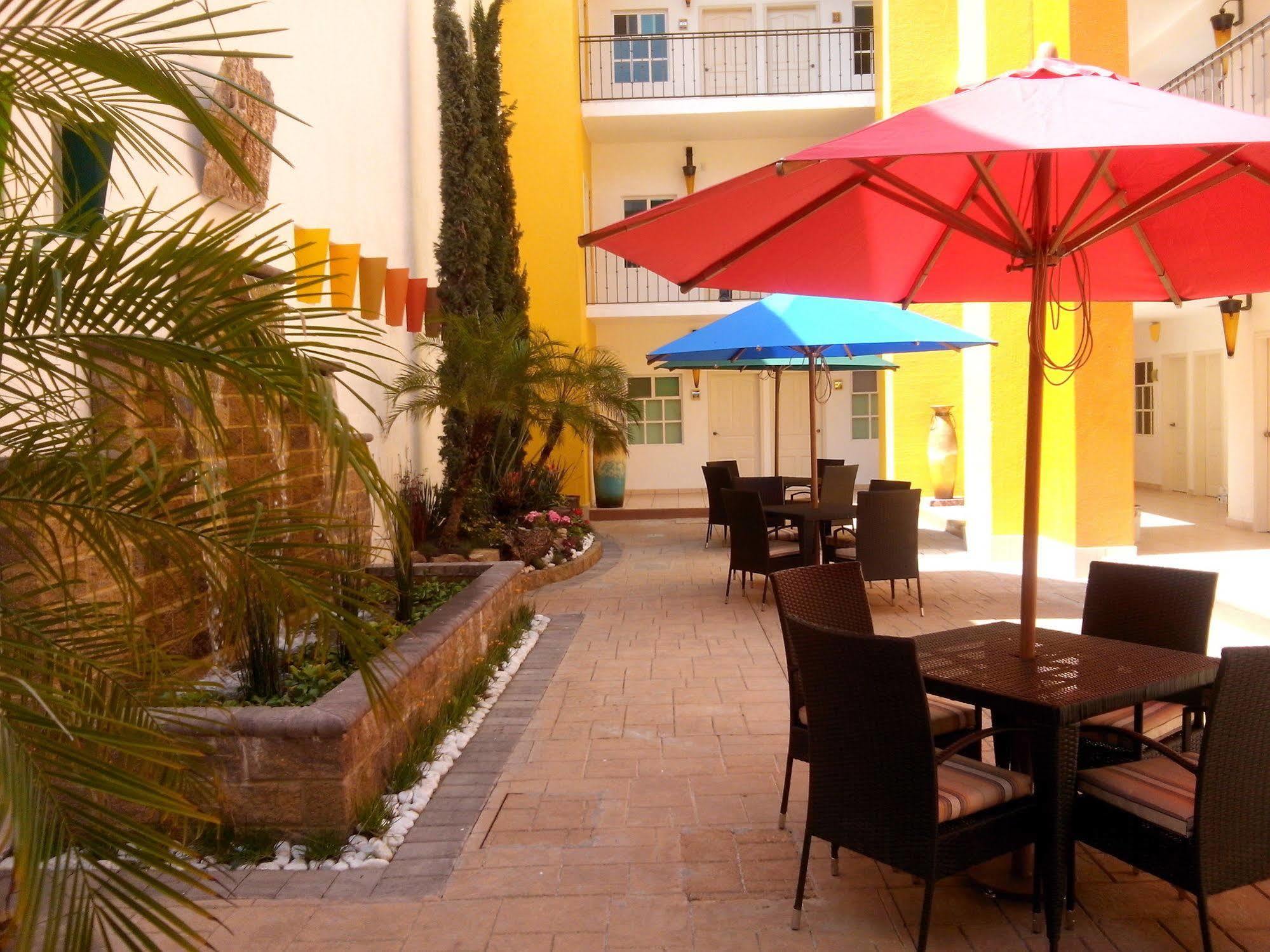 Happy Express Hotel Oaxaca Zewnętrze zdjęcie