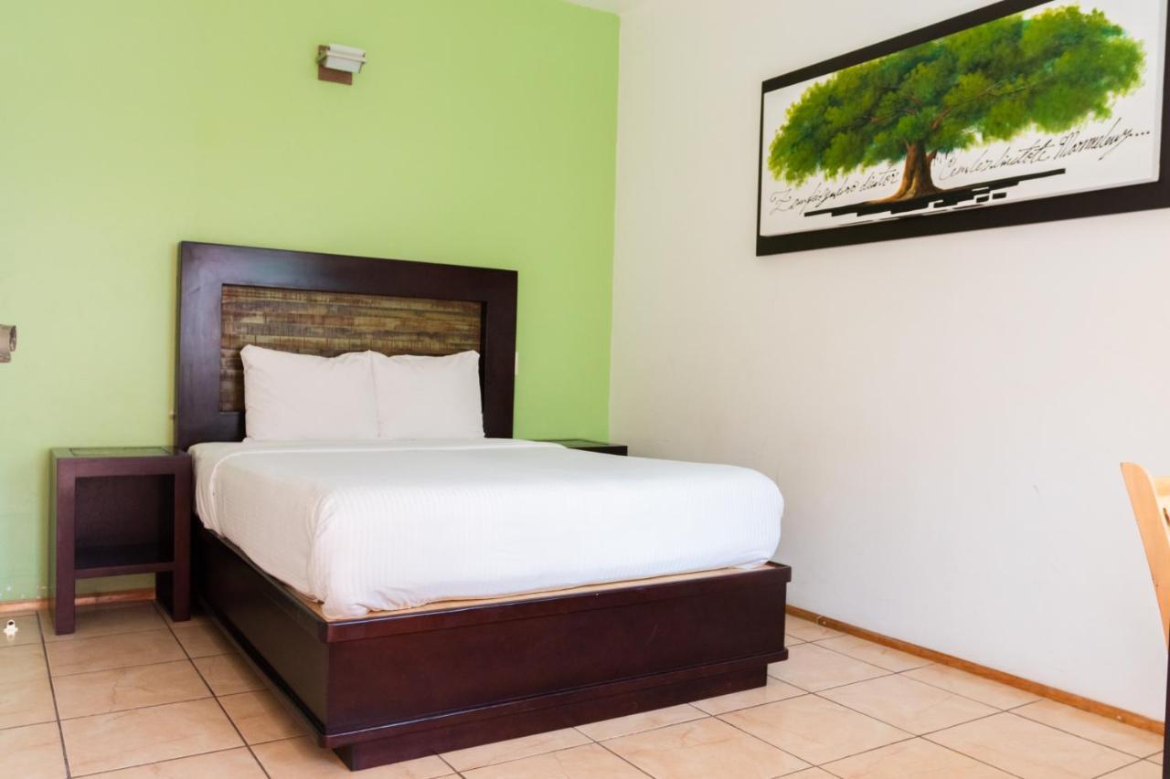 Happy Express Hotel Oaxaca Zewnętrze zdjęcie